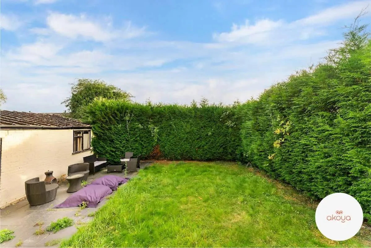 A Contemporary Cotswold Grace - Beautiful 4Bed Haven 0*, Golden Valley イギリス